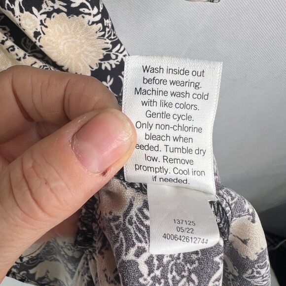 LC Lauren Conrad Black Floral 3/4 Sleeve Fit & Flare Ruffled Skirt Dress Sz MD - Picture 10 of 12